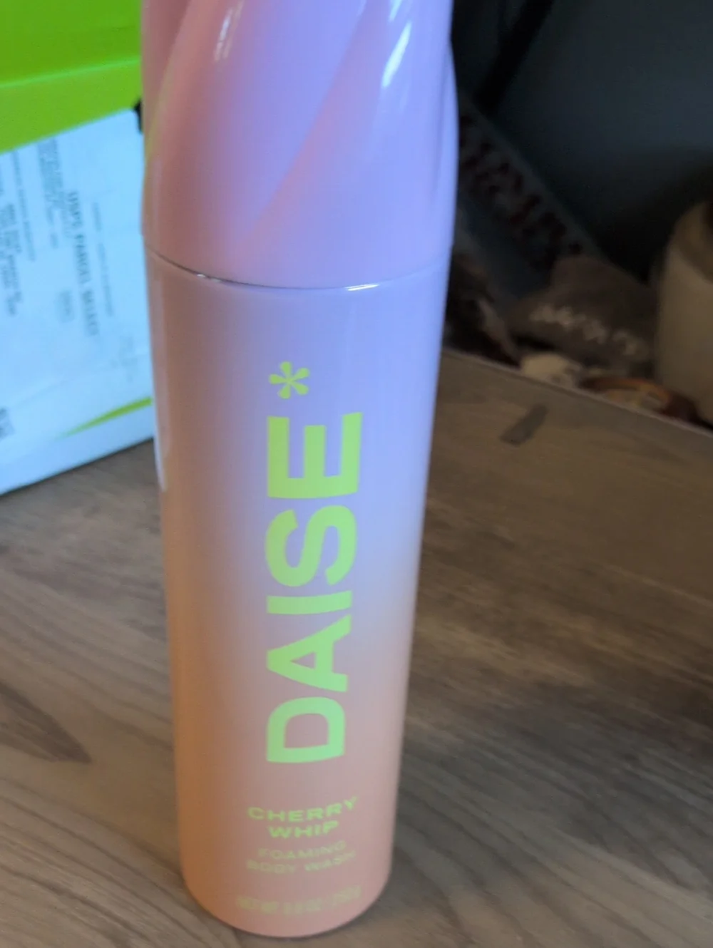 DAISE Cherry Whip Foaming Body Wash -
